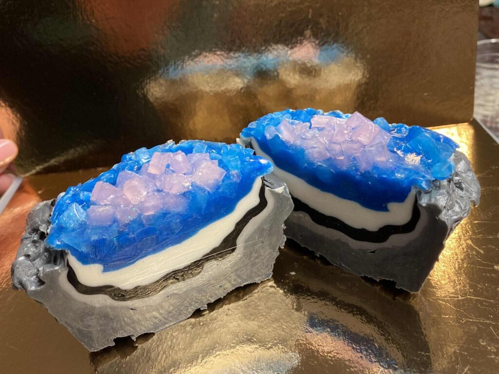 kristallidega kivim 1